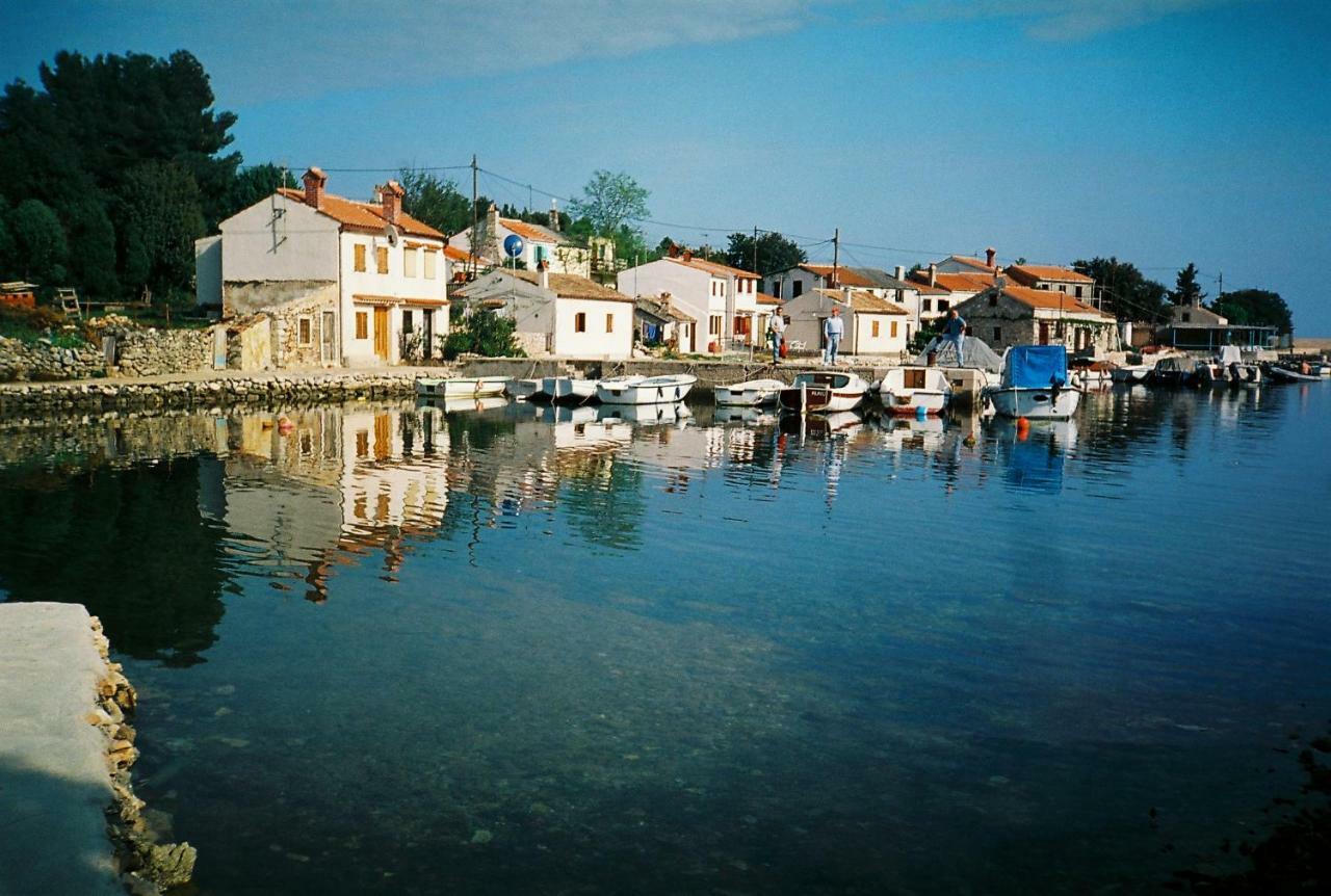 Ferienwohnung Holiday House Punta Blue & Orange 5M From The Sea, Island Cres Punta Križa Exterior foto